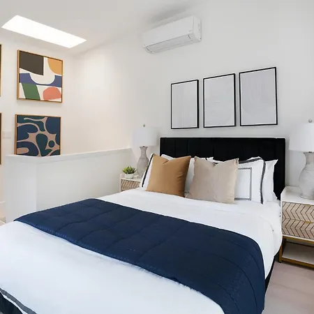 78-4A 2Br Duplex With A Balcony Prime Ues Apartment